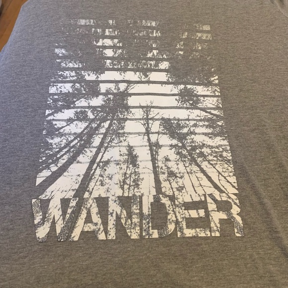 🟤 3/$25 Women’s Tek Gear Short Sleeve Athletic Shirt - Picture 4 of 5